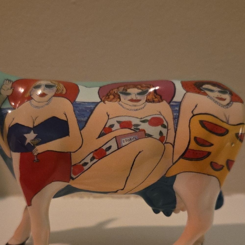 Colorful Artistic Cow Figurine - Picture 8 of 9